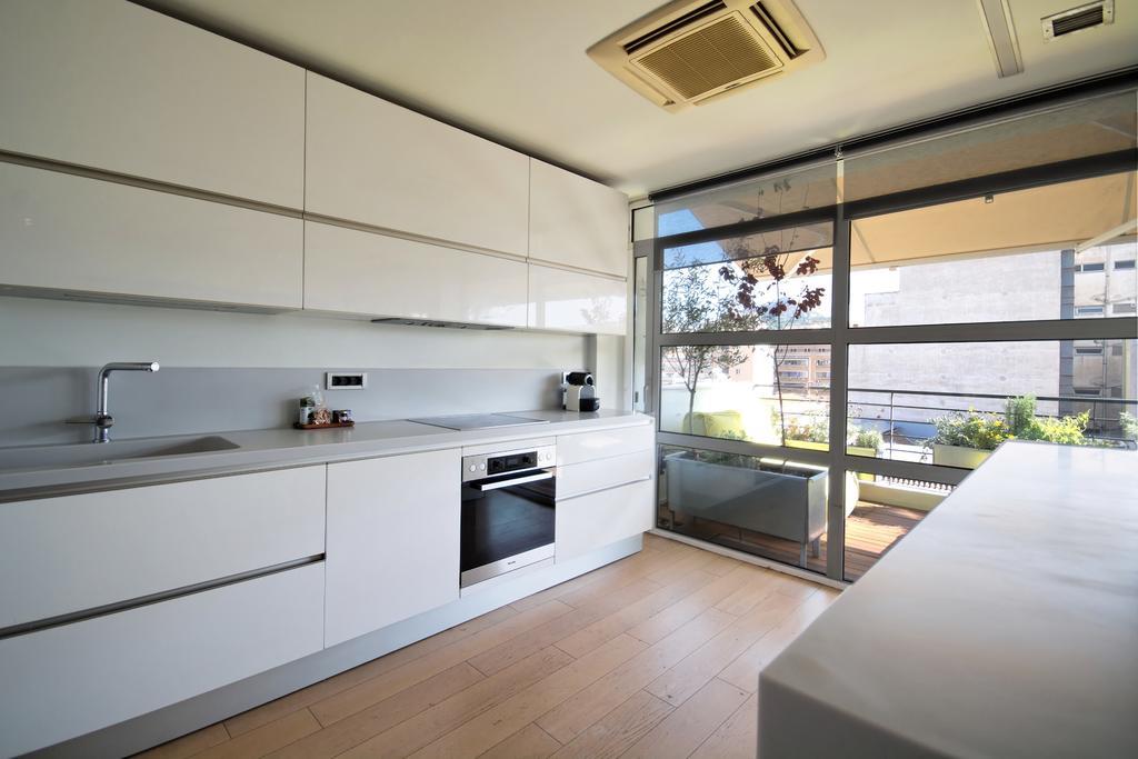 Apartament Hidesign Athens Art Loft Penthouse Acropolis View Zewnętrze zdjęcie
